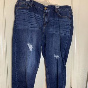 Capri pants